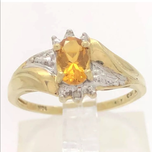 Jewelry - 10k Yellow Gold Citrine and Diamond Ring Size 5